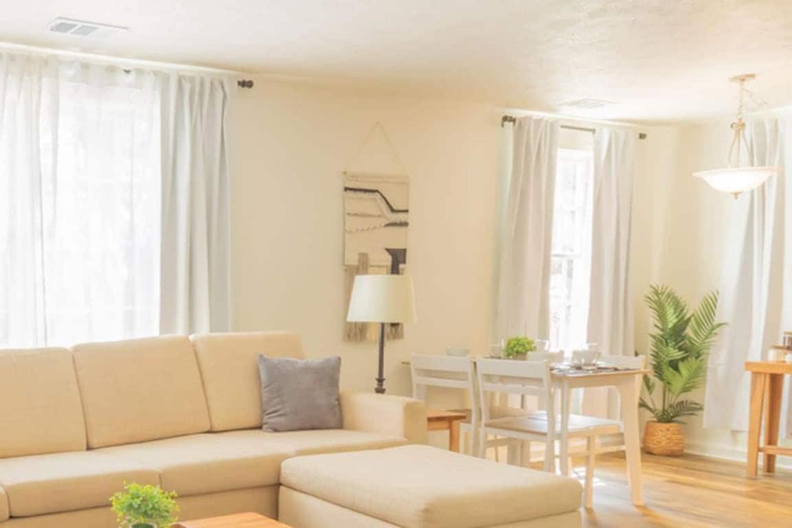 The Delightful Doubles- Unit A- Centrally Located كولومبس المظهر الخارجي الصورة