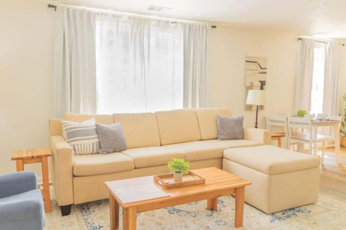 The Delightful Doubles- Unit A- Centrally Located كولومبس المظهر الخارجي الصورة